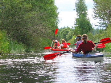 Vandens turistai Aisetos upėje